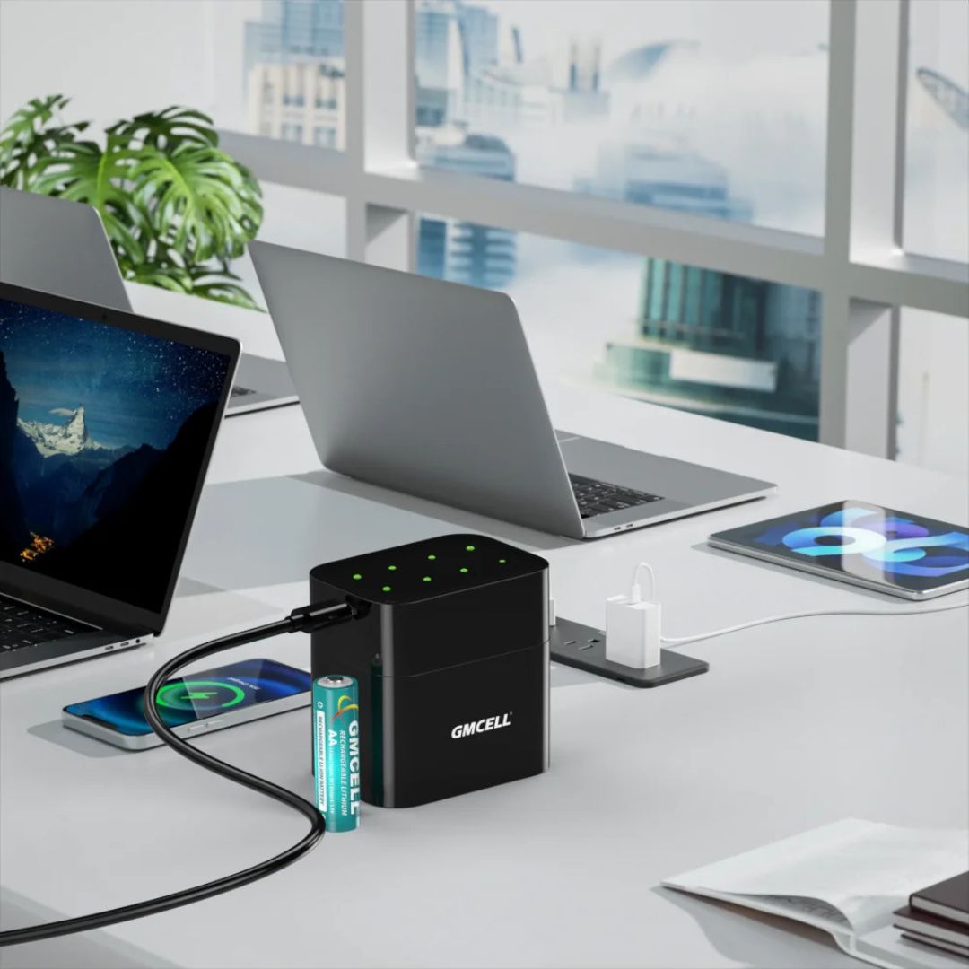 GMCELL Rechargeable 8-slot Lithium Battery Charger For 4 AA & 4 AAA Batteries Included