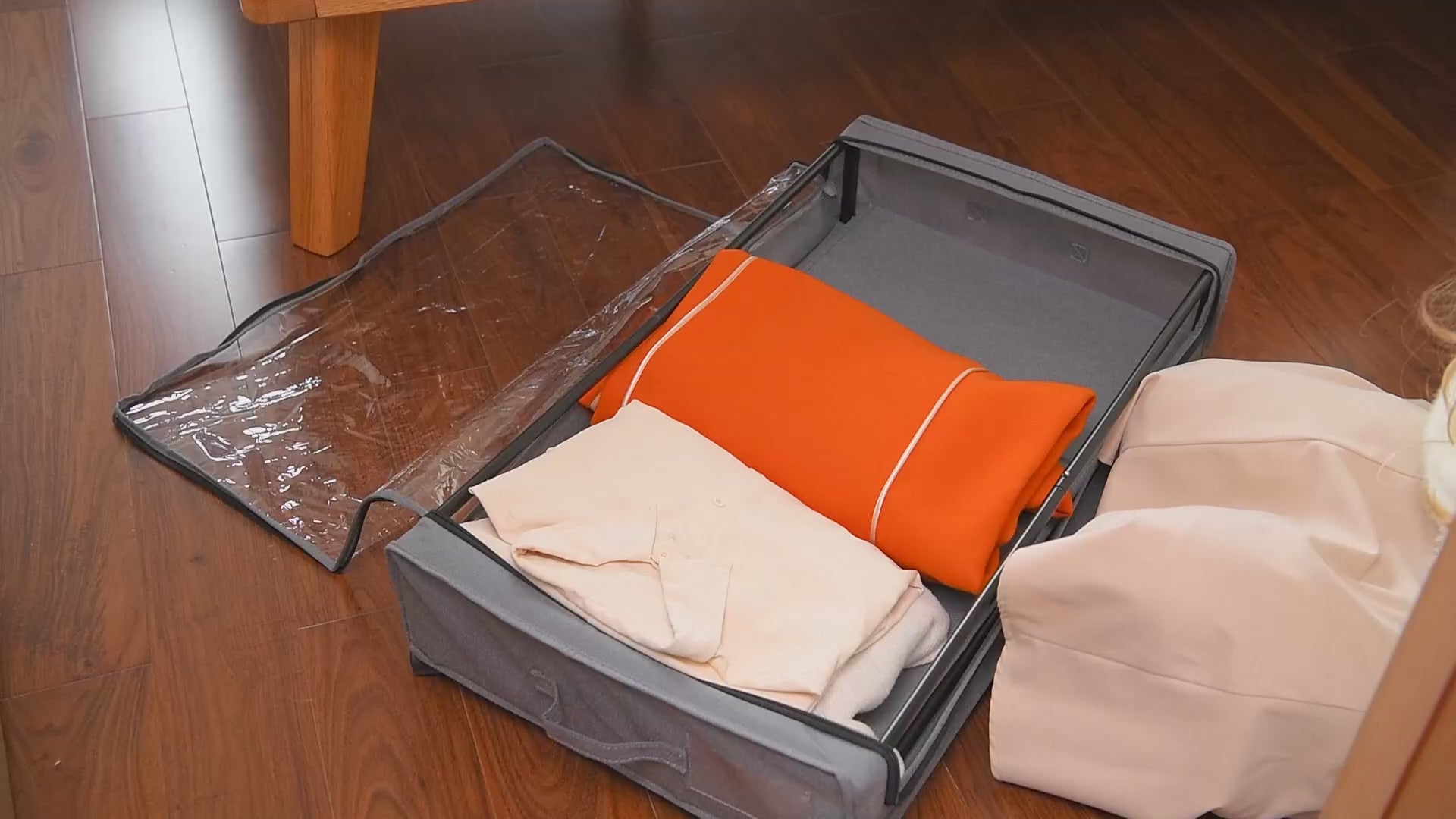 2-Pack 48L Under Bed Storage Fabric Containers With Metal Frame Transparent Lid & Wheels