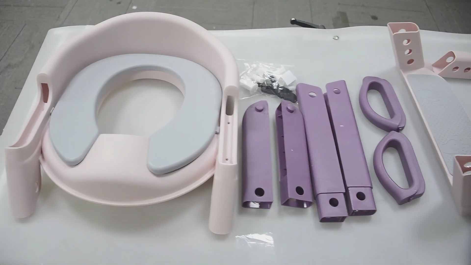 3-in-1 Kids Toilet Potty Training Seat With Anti-Slip Pads Ladder